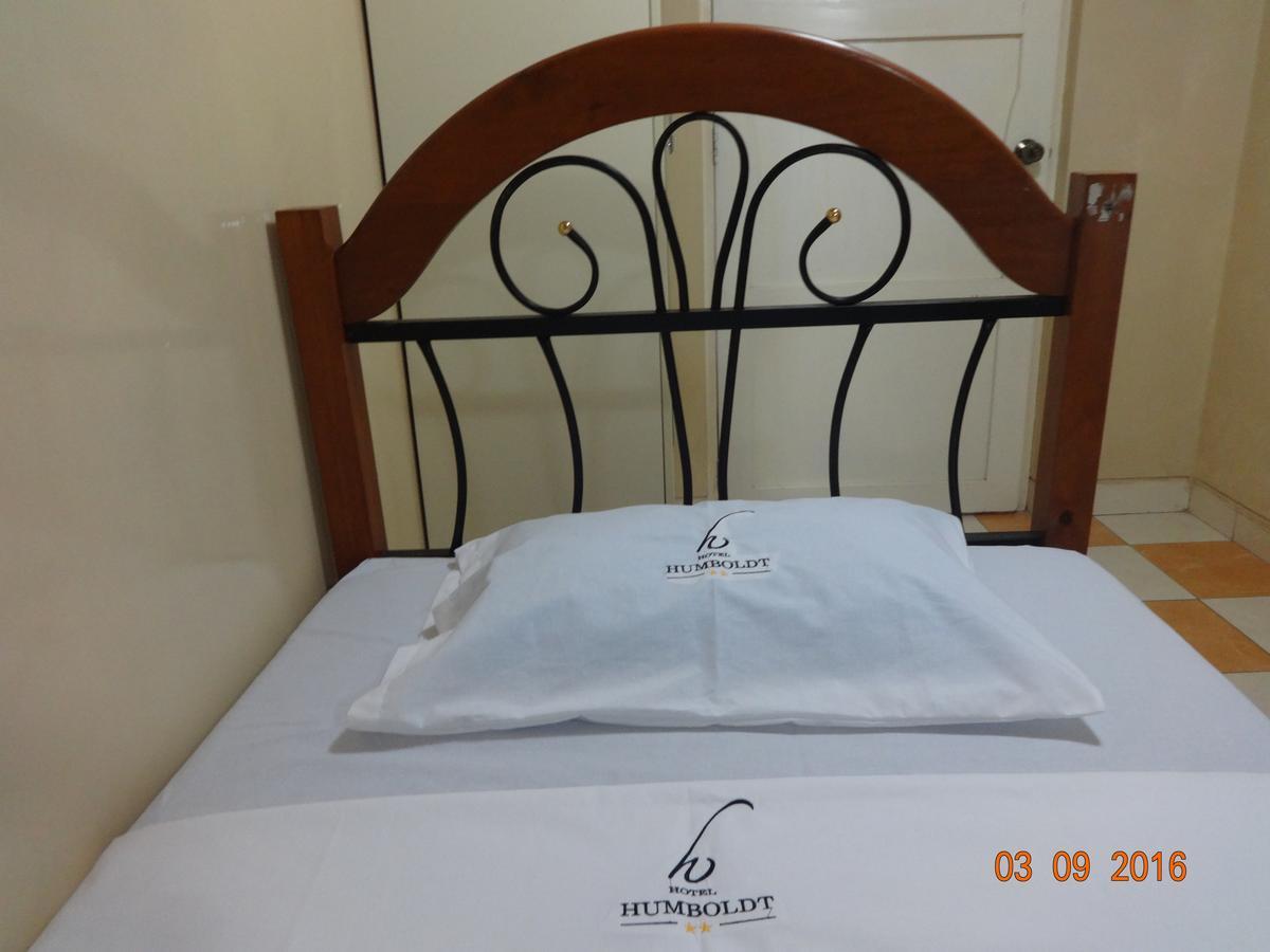 Hotel Humboldt Чиклайо Екстериор снимка